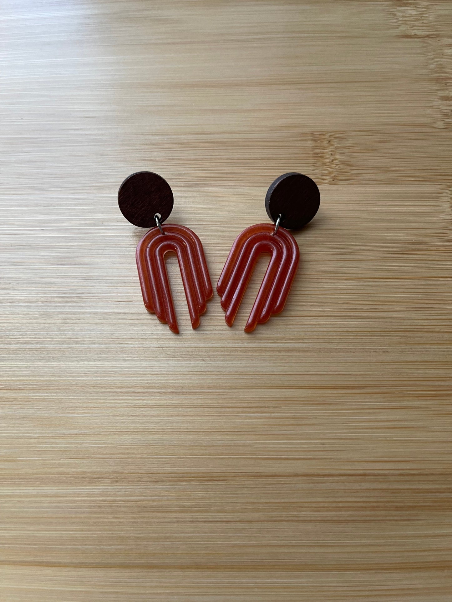 Boucles d’Oreilles “Cascade Terracotta” – Résine & Bois Naturel boucles d'oreilles