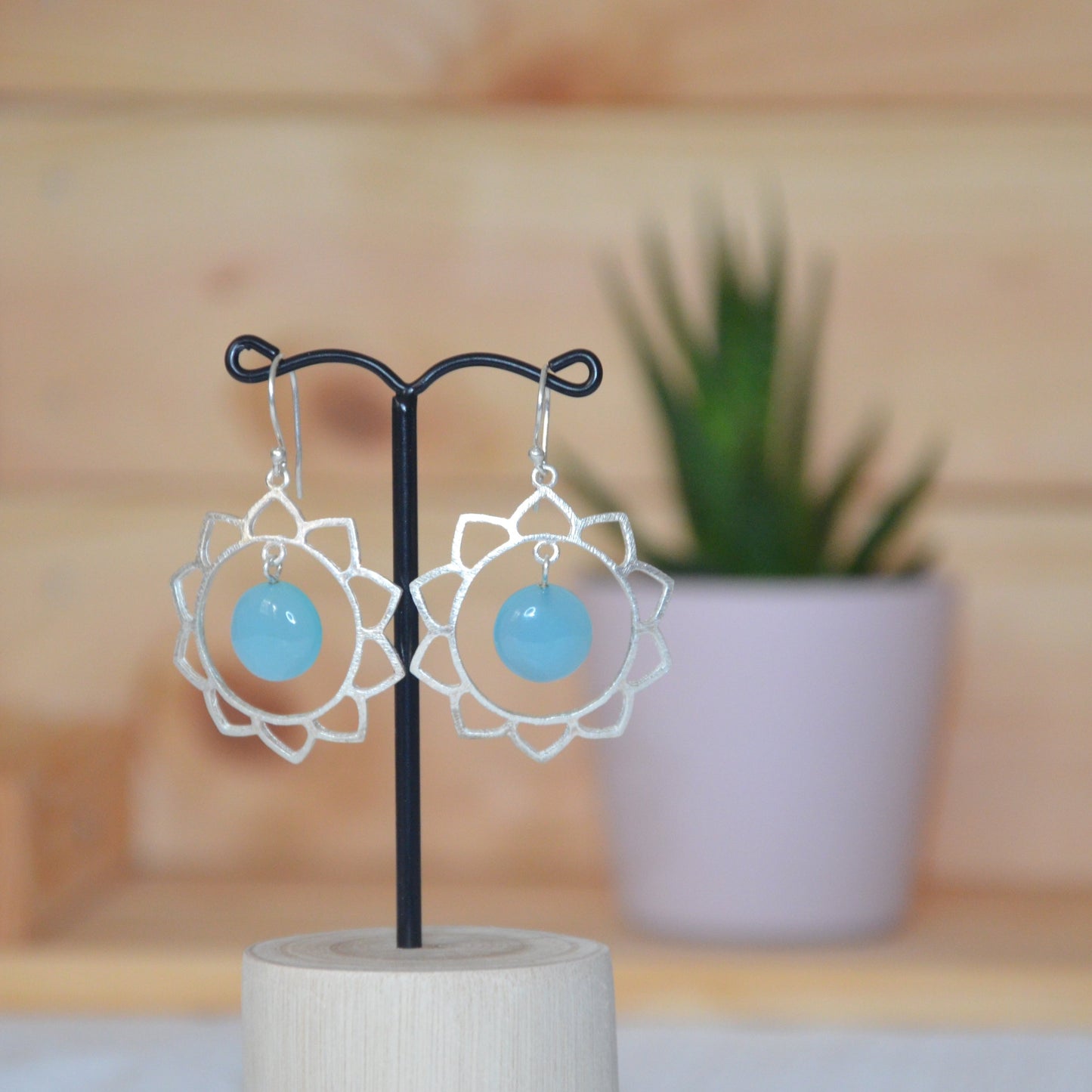 Boucles d'oreilles Calcédoine bleue Lotus