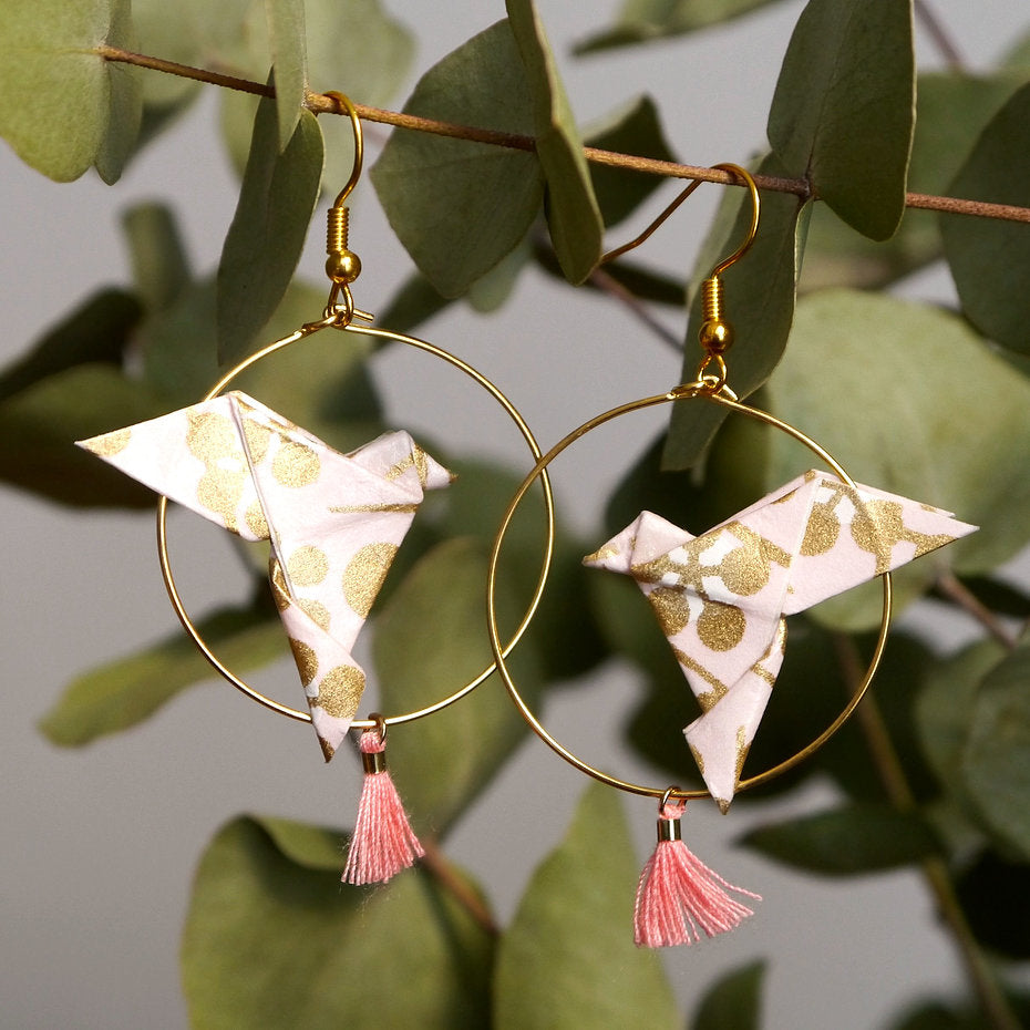 Créoles colombes et pompons par La petite fabrique d'Estelle