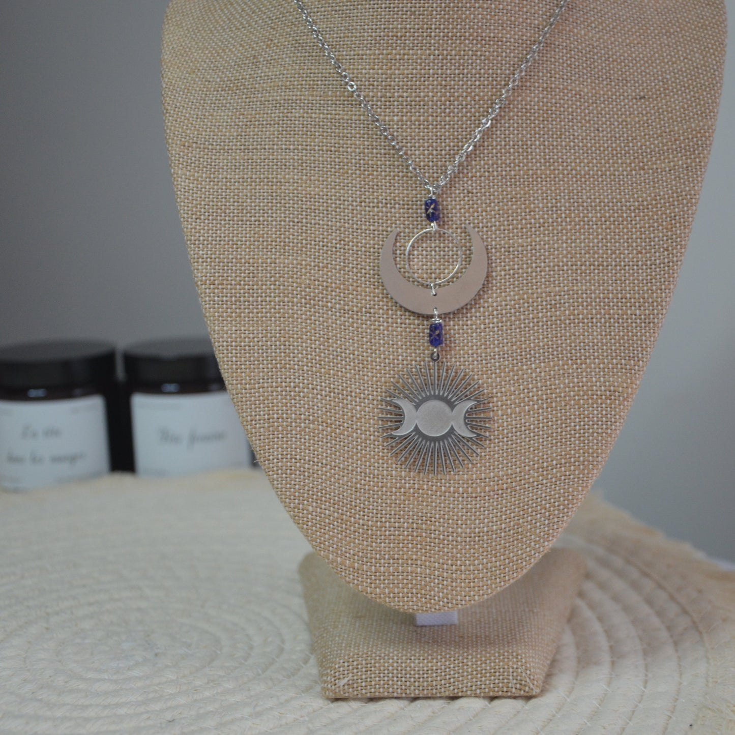 Collier pendentif triple lune