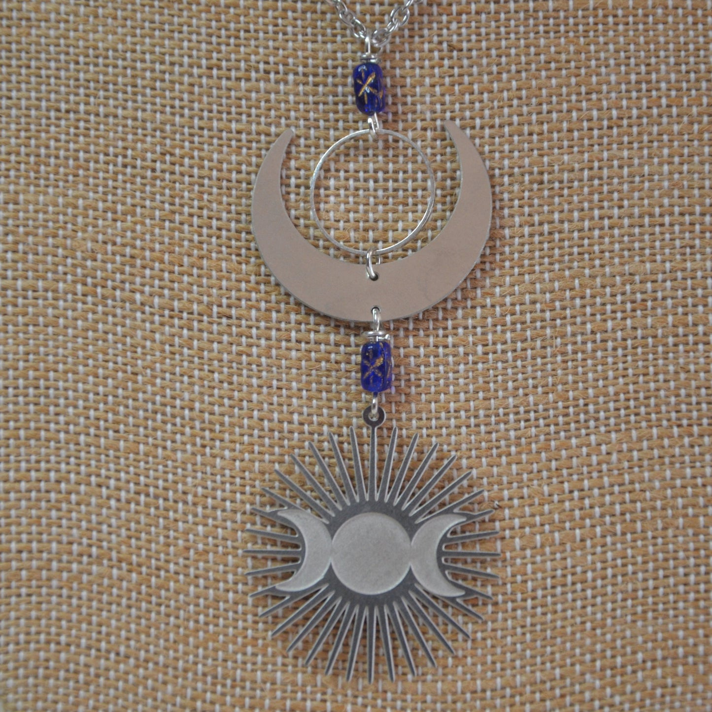 Collier pendentif triple lune