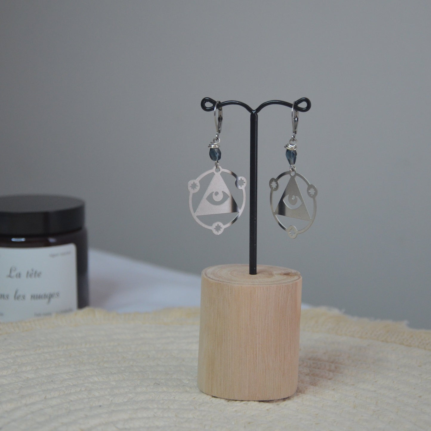 Boucles d'oreilles oeil d'Horus par Noémie Zomby