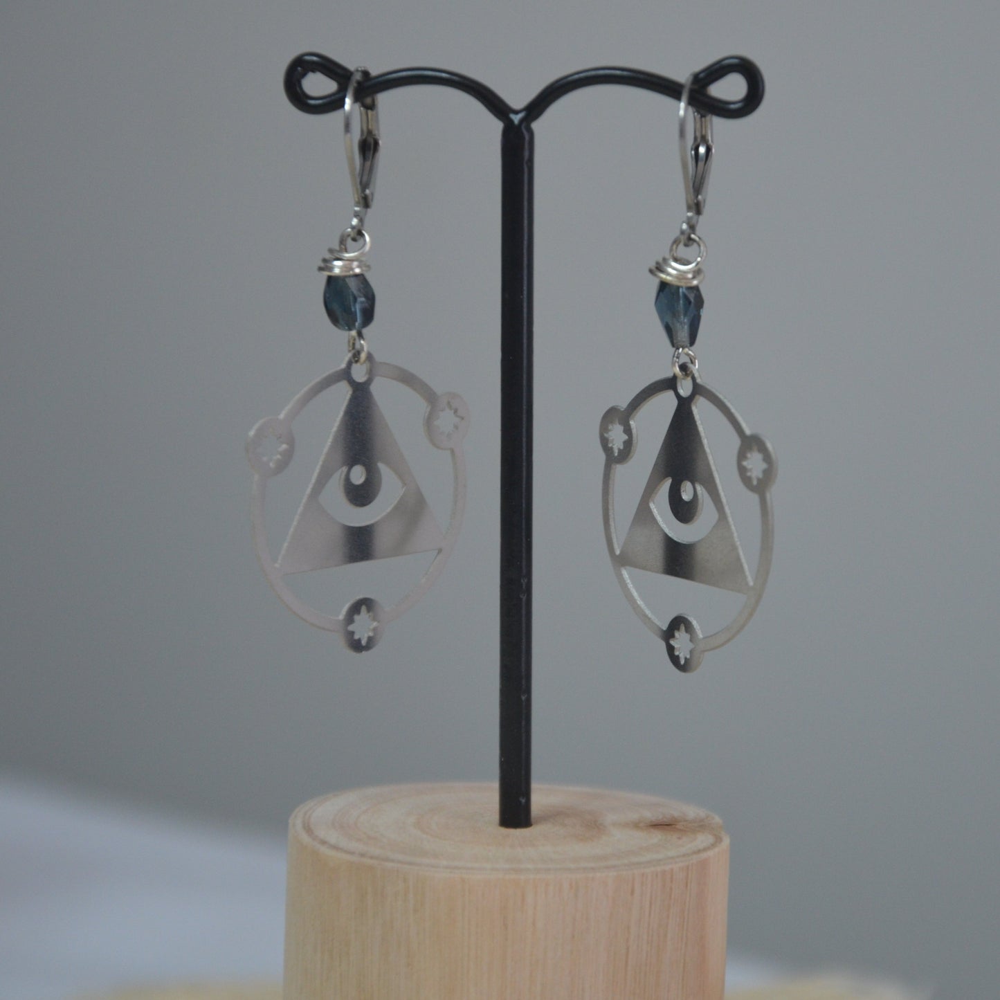Boucles d'oreilles oeil d'Horus par Noémie Zomby
