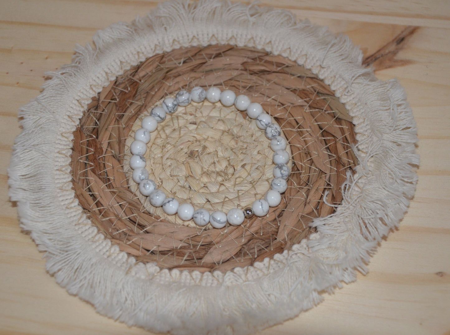 Howlite 6mm