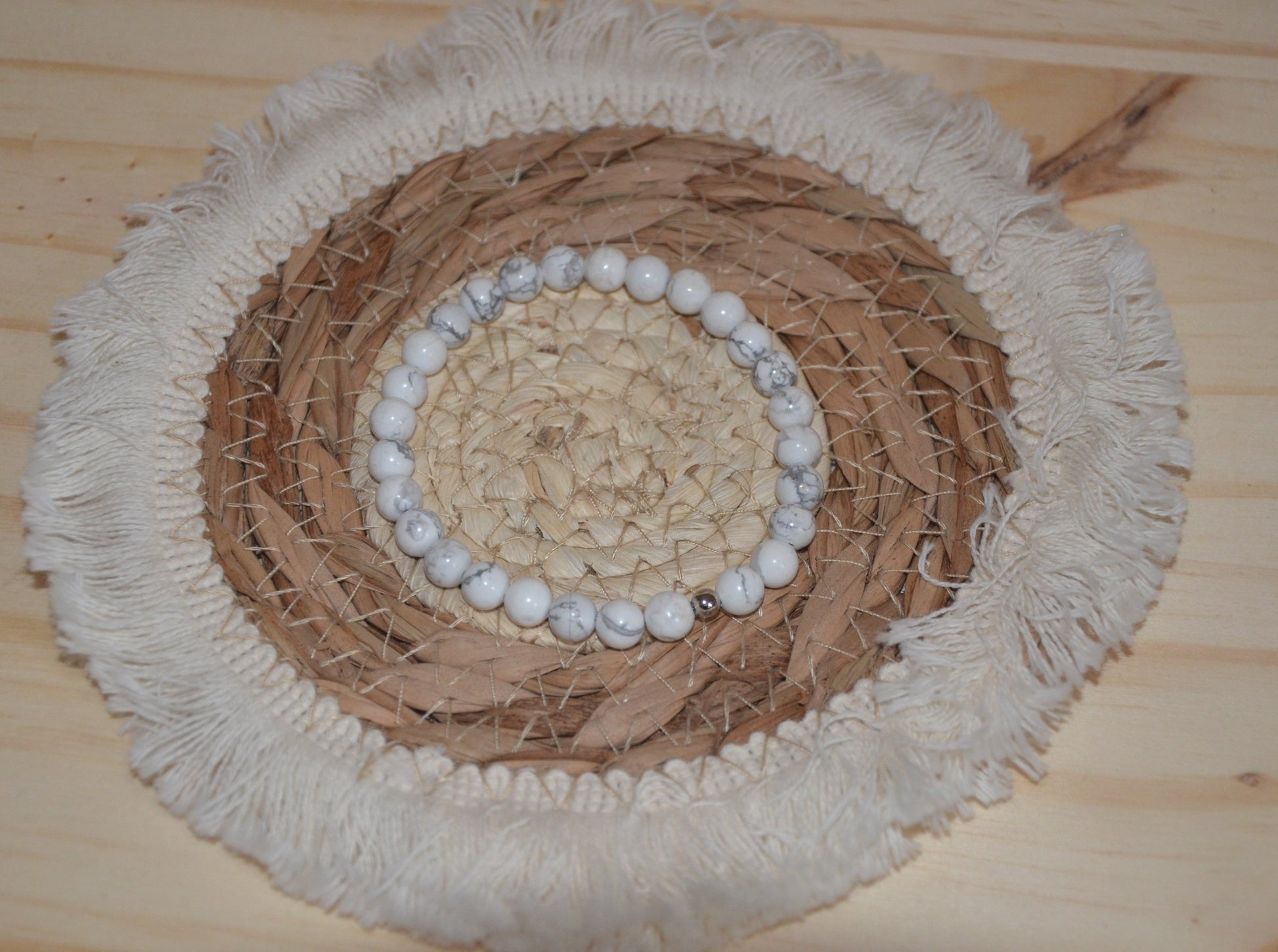 Howlite 6mm