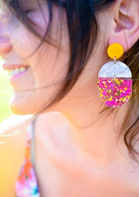 Boucles d'oreilles Disco pop roses par La boutique de Jul