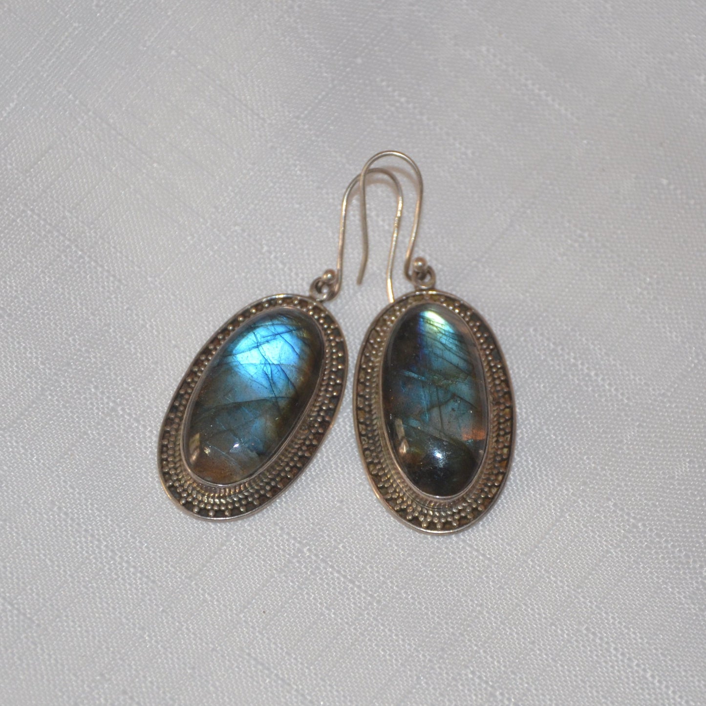 Grandes boucles d'oreilles ovales Labradorite