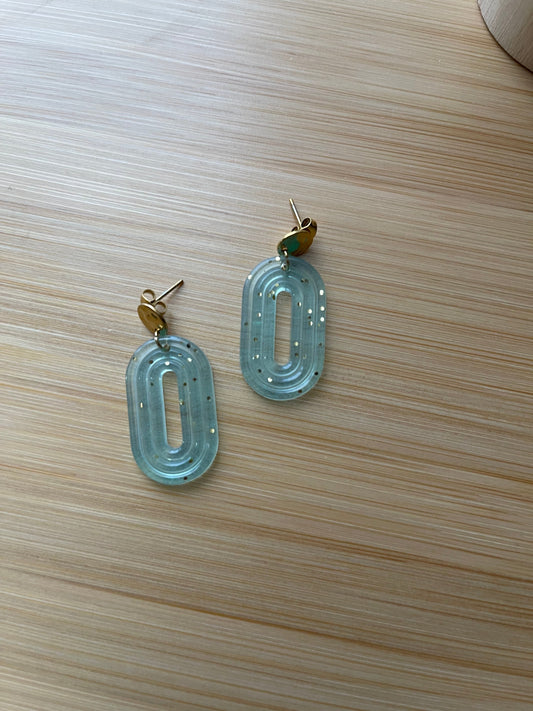 Boucles d’Oreilles “Lueur Boréale” – Résine Phosphorescente & Dorures boucles d'oreilles