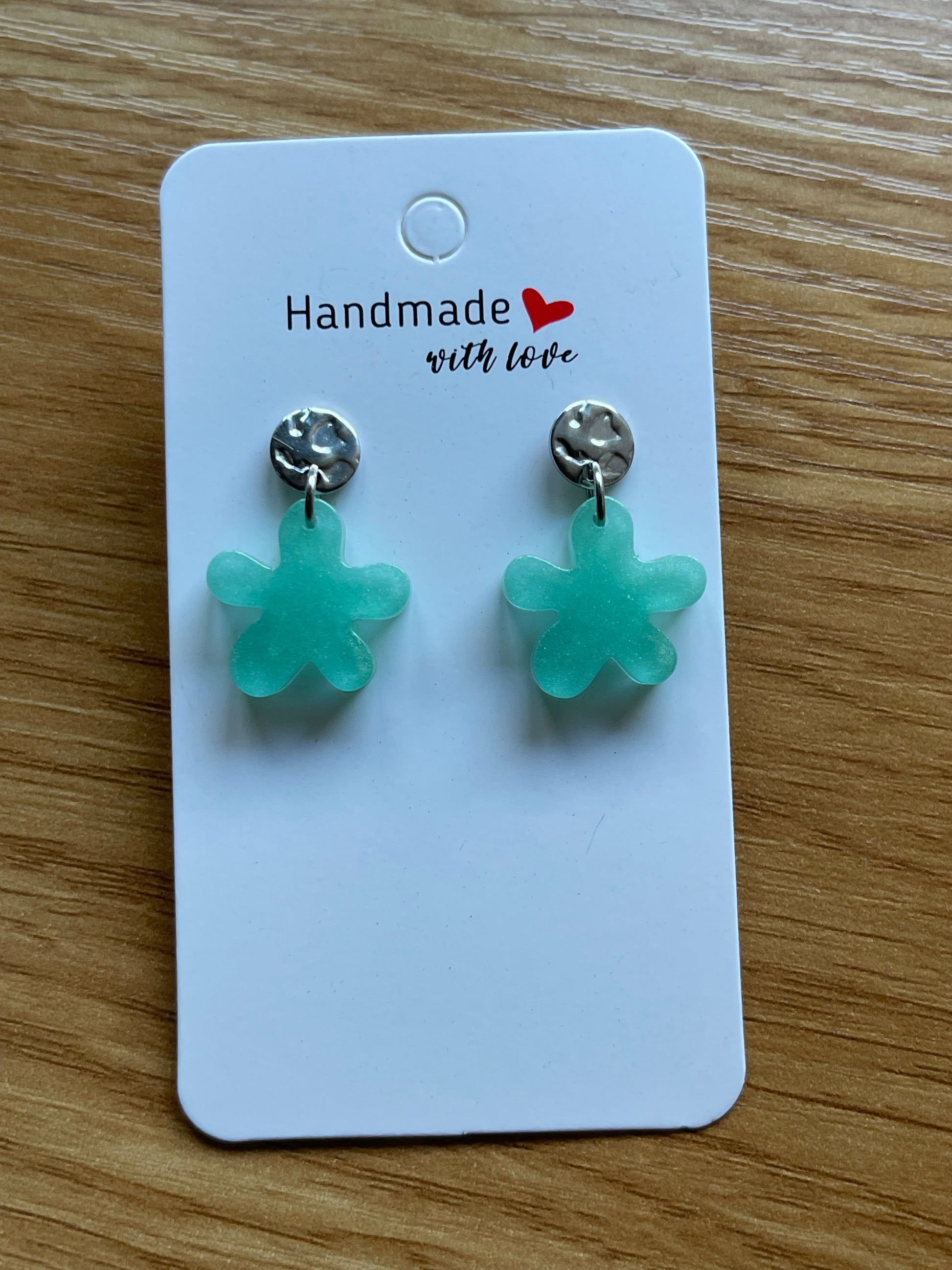 Boucles d’Oreilles “Fleur Menthe” – Création Artisanale Orabulle boucles d'oreilles