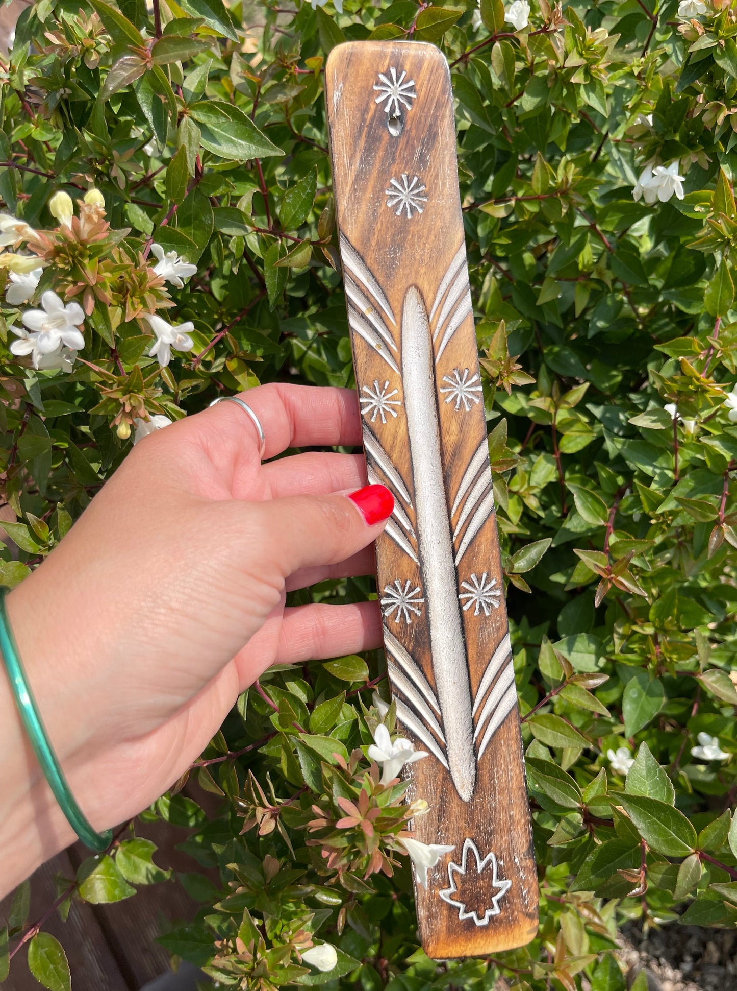 Porte-Encens en Bois de Manguier Blanchi à la Chaux avec feuille Orabulle