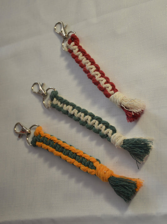 Porte clef droit en Macramé 