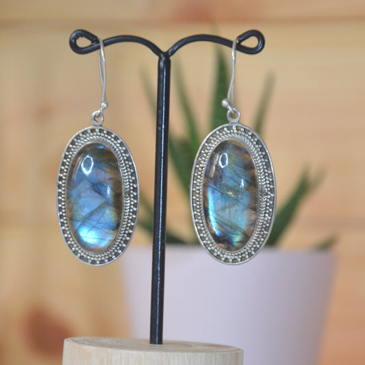 Grandes boucles d'oreilles ovales Labradorite 